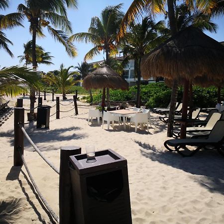 Beachside Corasol El Amanecer De Frida Para 2 Personas Playa del Carmen Ngoại thất bức ảnh